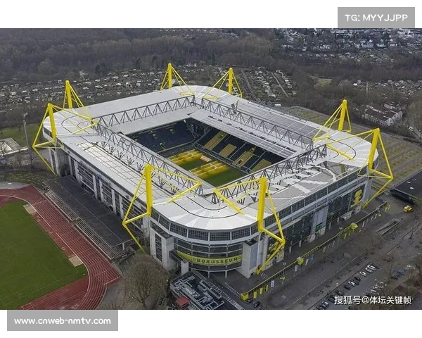 贝林厄姆伤退掩面落泪，伯纳乌球场陷入短暂沉默